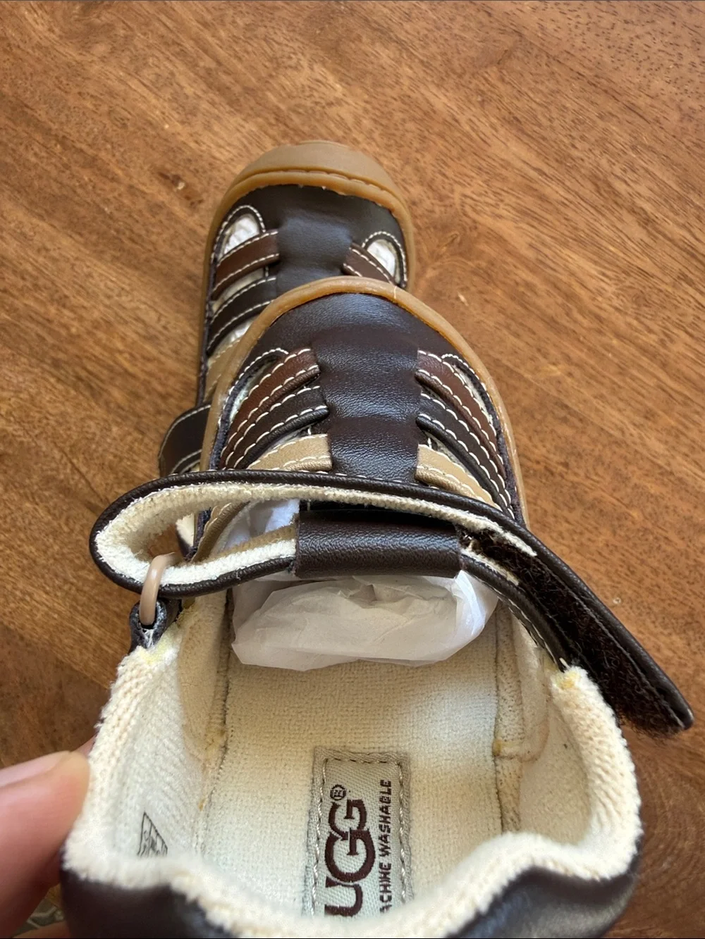 New UGG Santore Toddler Sandals Brown Leather Size 7 Easy Walker Closed Toe